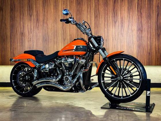 HARLEY-DAVIDSON SOFTAIL BREAKOUT 
